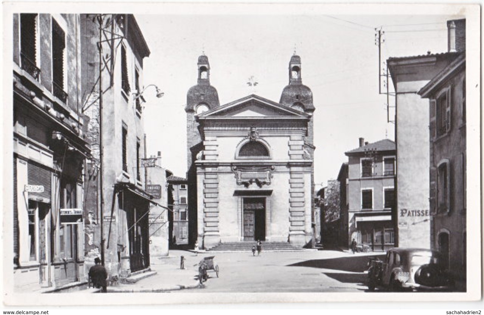 69. Pf. NEUVILLE-SUR-SAONE. Place De L'Eglise. 5 - Neuville Sur Saone