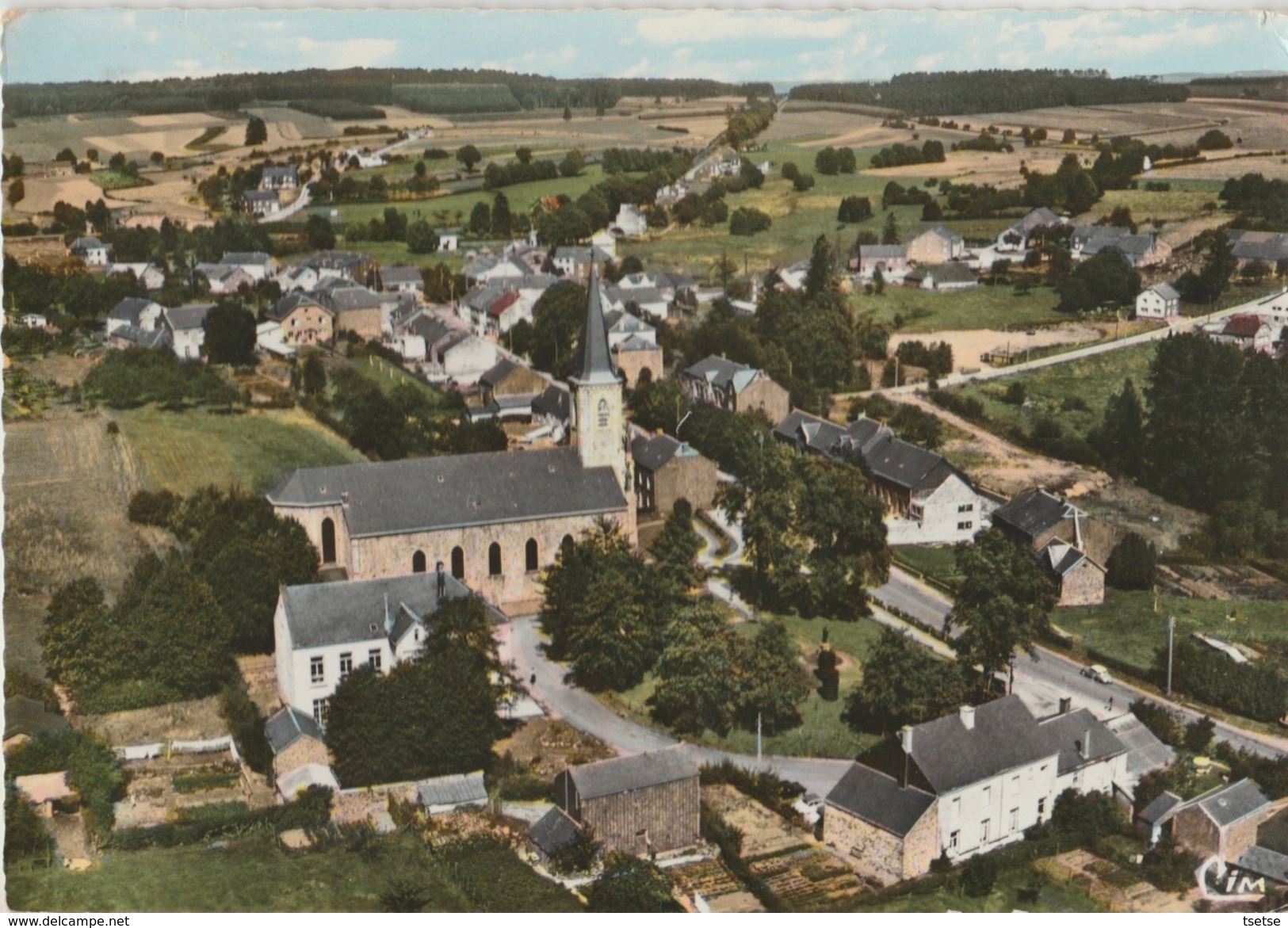 Erezée - Jolie Vue Aérienne Du Village - Erezee