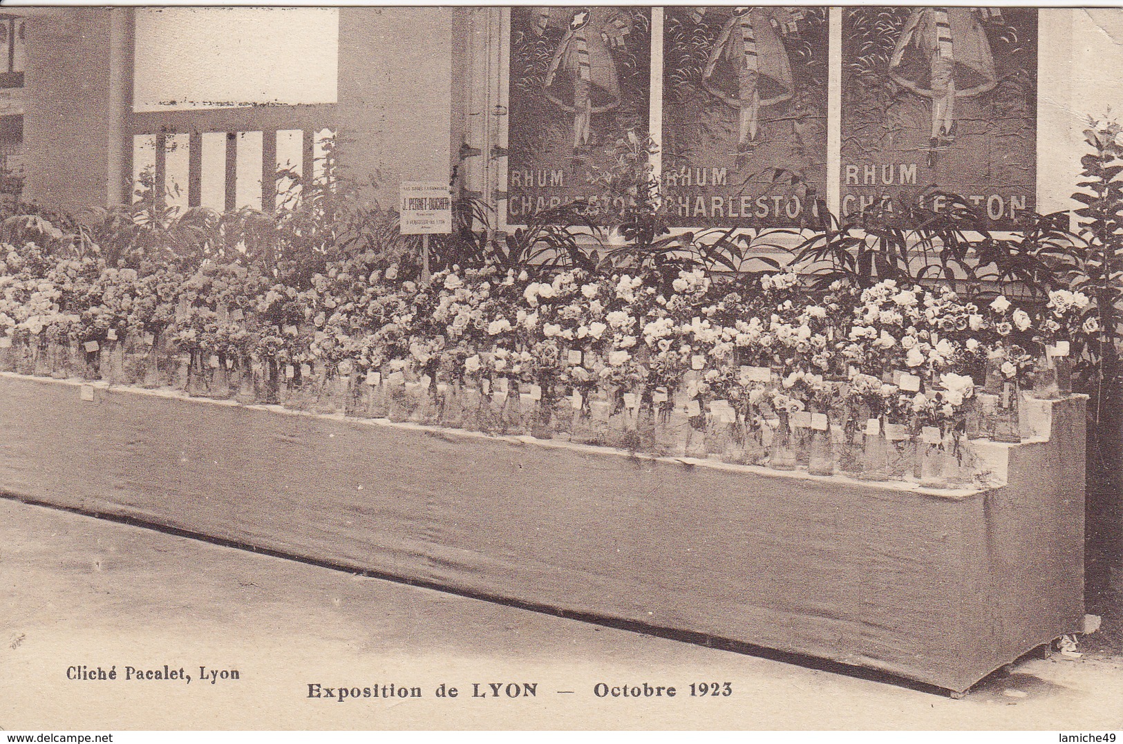 EXPOSITION De LYON Octobre 1923 VENISSIEUX LES ROSES LYONNAISES Circulée Timbrée1926 ( Carte Publicitaire RHUM ..) - Vénissieux