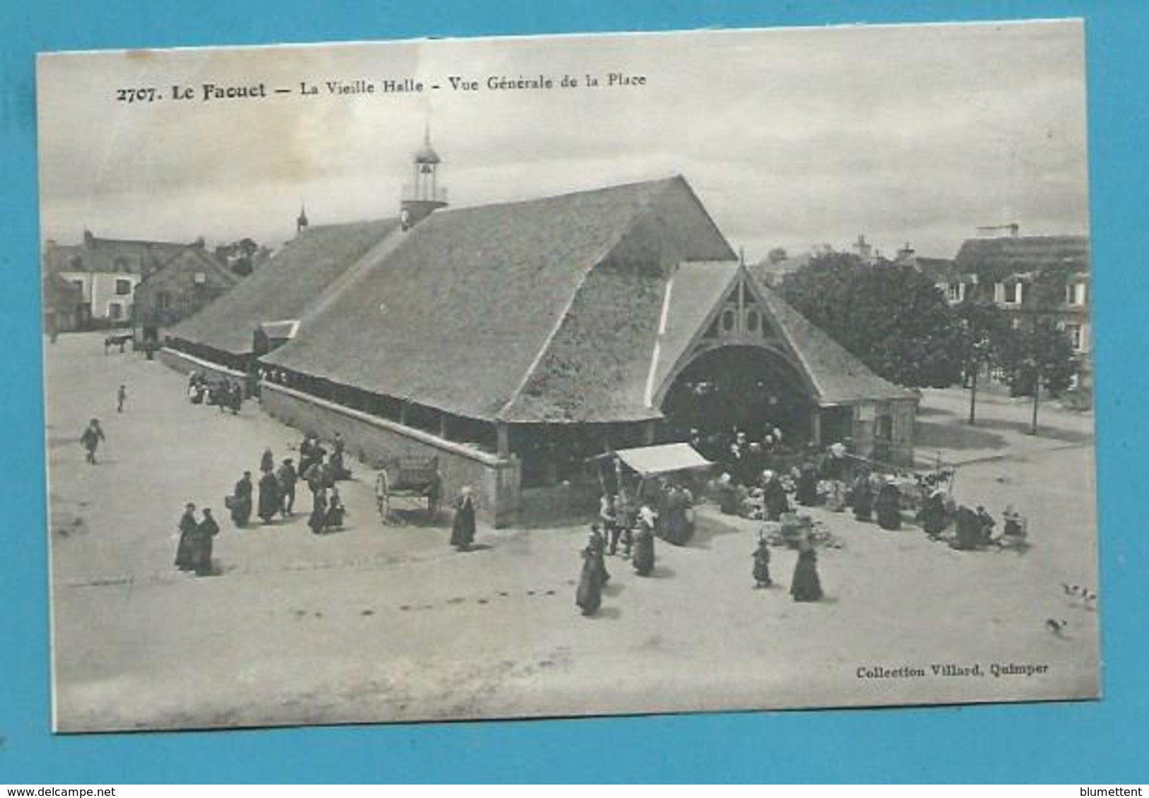 CPA 2707 - Vue Générale De La Place La Vieille Halle Marché LE FAOUET 56 - Le Faouet