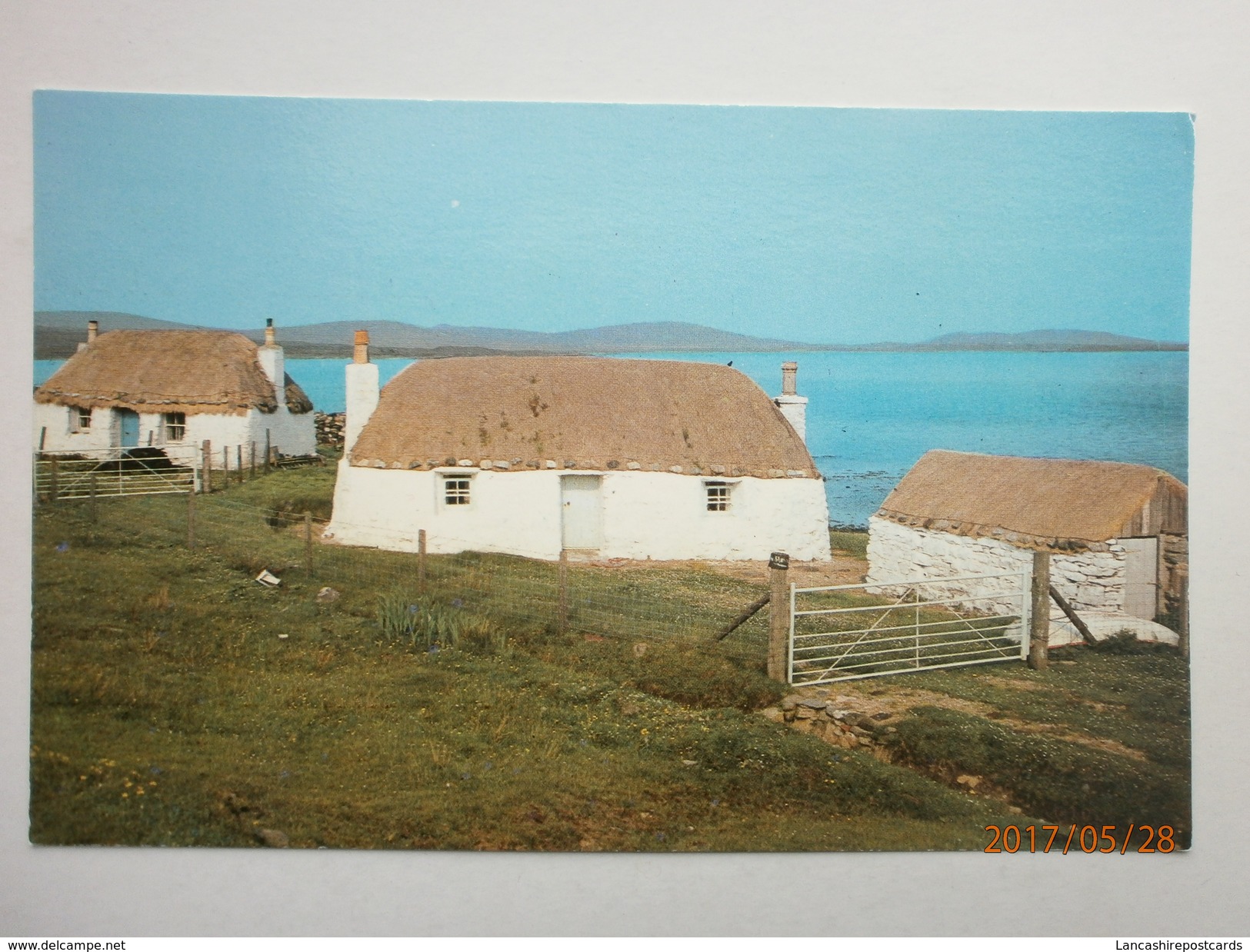 Postcard Thatched Roof Croft  My Ref B11191 - Other & Unclassified