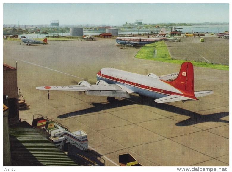 Tokyo Japan Haneda Airport, Propeller Planes On Tarmac Near Terminal Building, C1950s/60s Vintage Postcard - Aerodromes