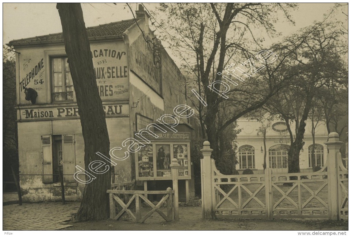 Gif-sur-Yvette. Boucherie Chevaline. Dancing Moderne. Atelier Du Photographe L. Baslé (1er Au Fond De L'allée). - Orte