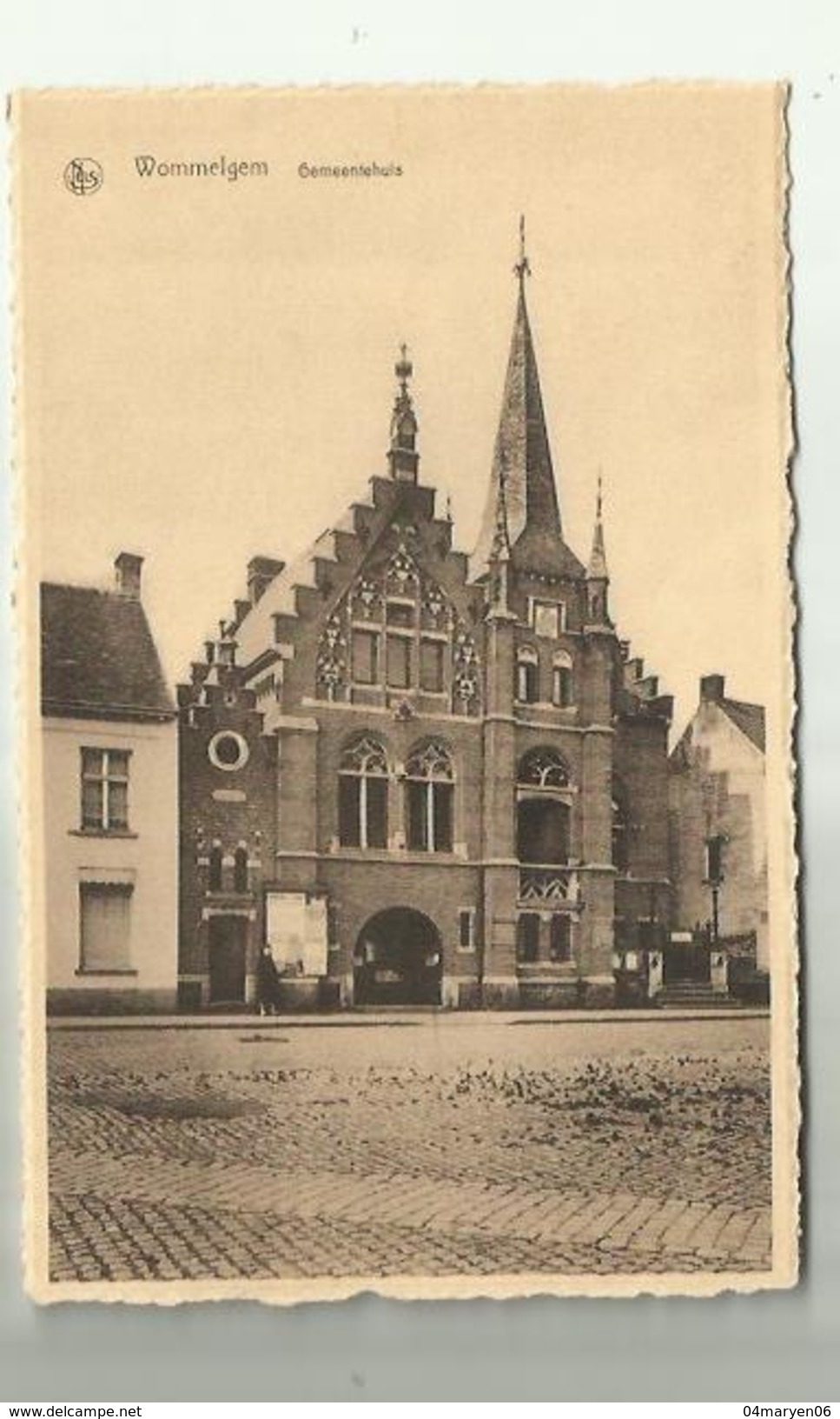 - *WOMMELGEM.*      - Gemeentehuis . - Wommelgem