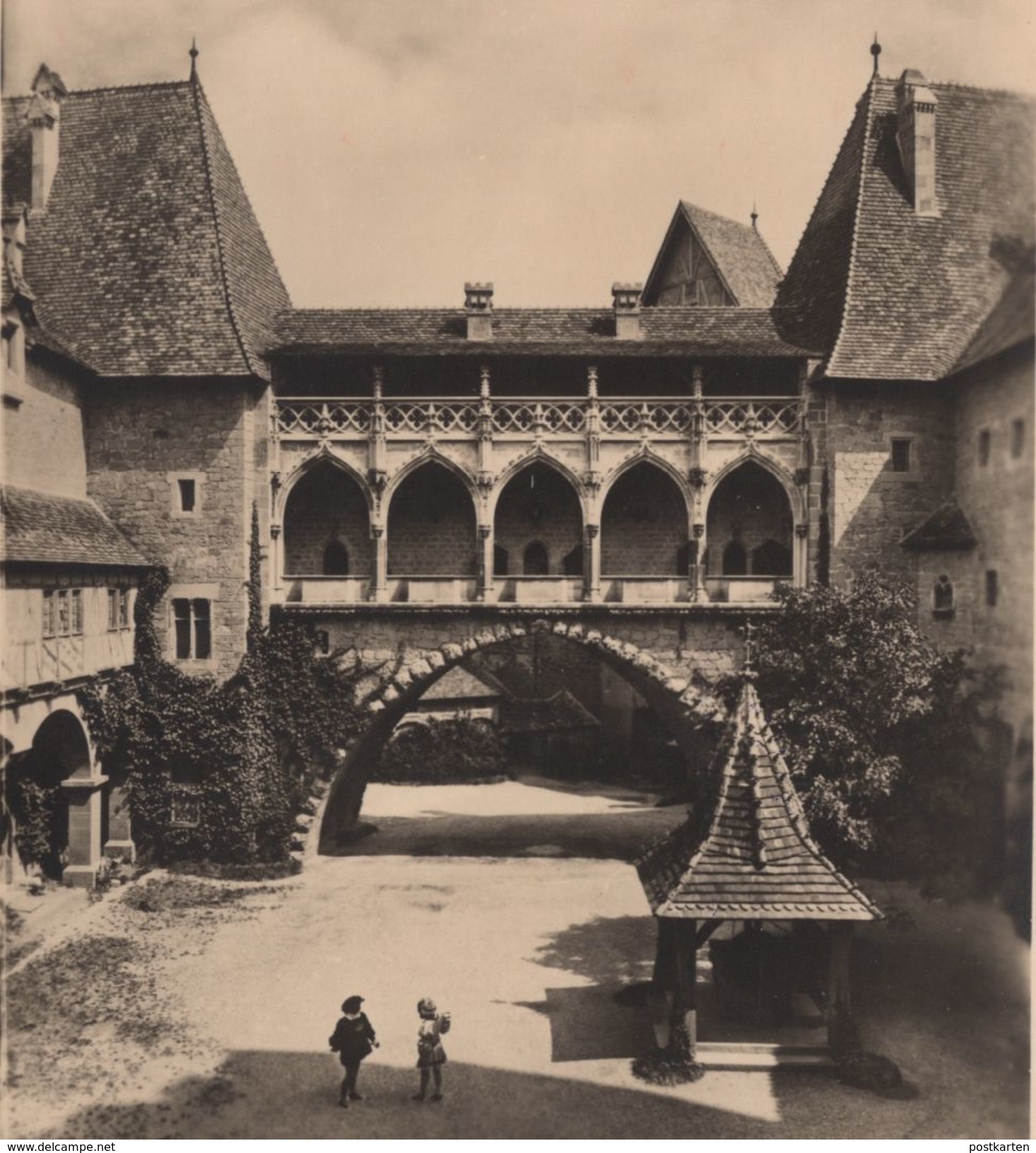 ALTE POSTKARTE BURG KREUZENSTEIN 2. BURGHOF GEGEN DEN KASCHAUERGANG 1932 LEOBENDORF Chateau Castle Kinder Enfants Cpa AK - Sonstige & Ohne Zuordnung