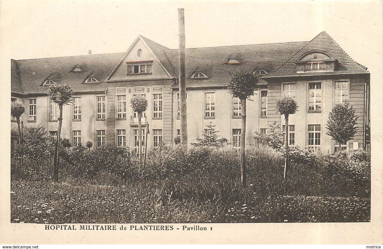 METZ - Hôpital Militaire de Plantières,lot de 12 cartes.