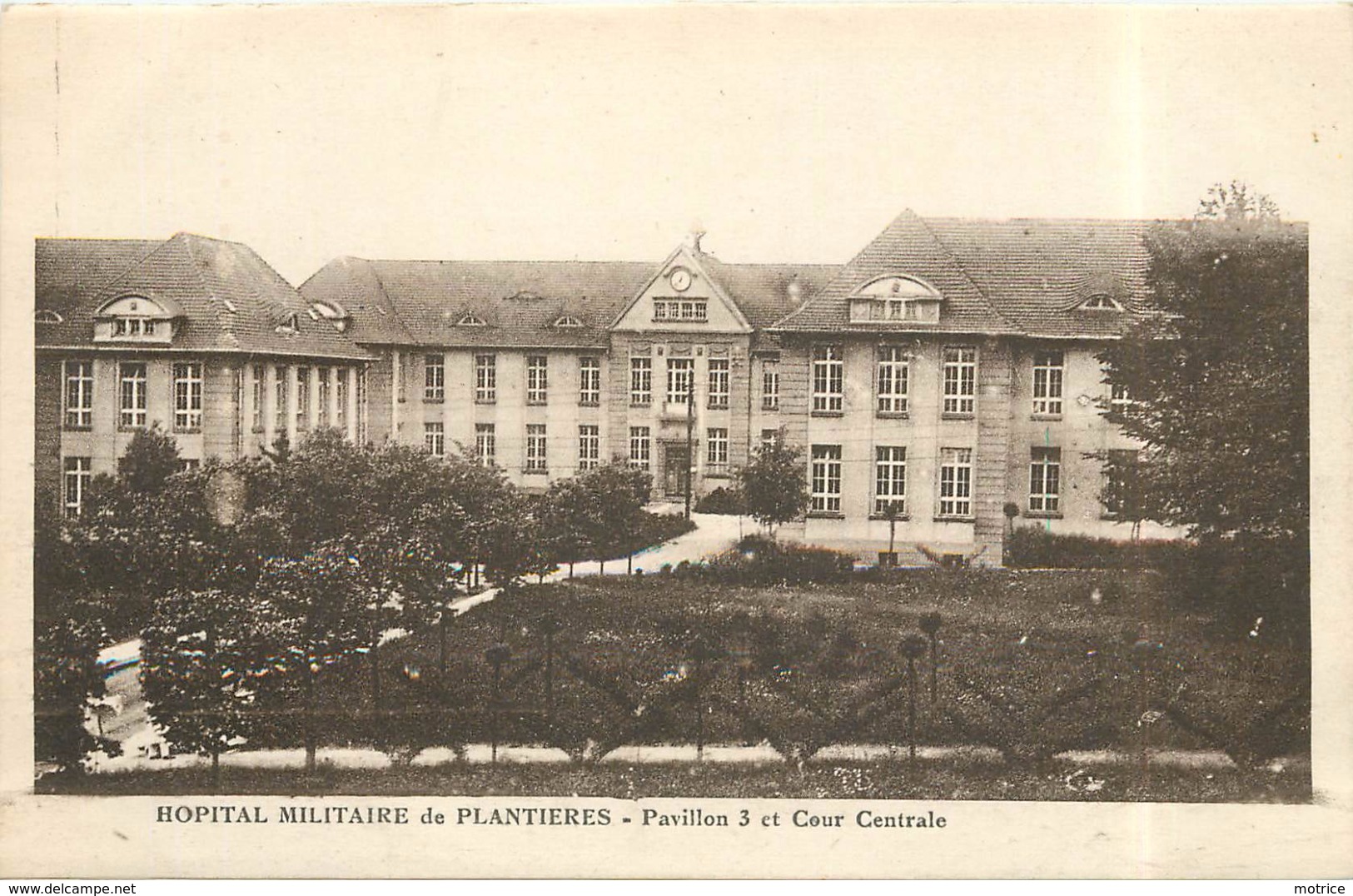 METZ - Hôpital Militaire de Plantières,lot de 12 cartes.