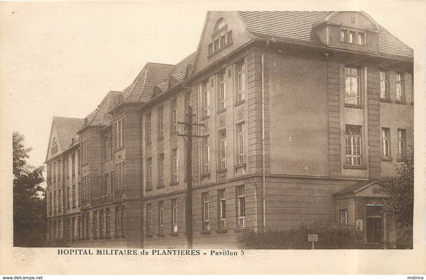 METZ - Hôpital Militaire de Plantières,lot de 12 cartes.