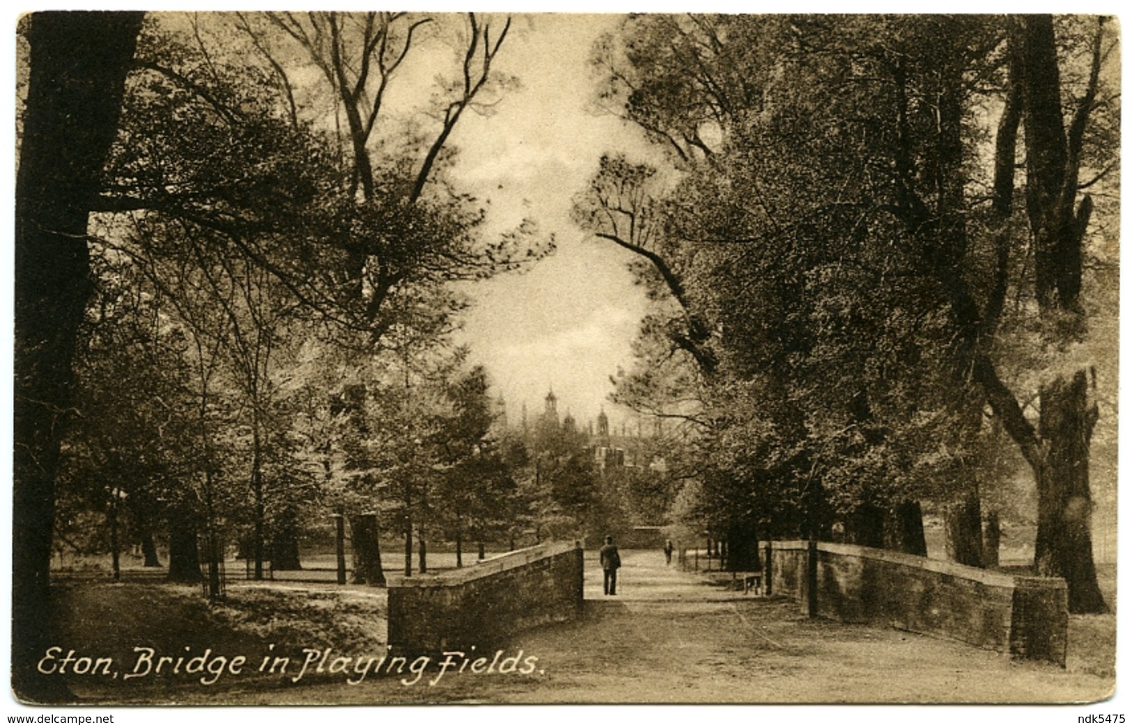 ETON BRIDGE IN PLAYING FIELDS - Windsor