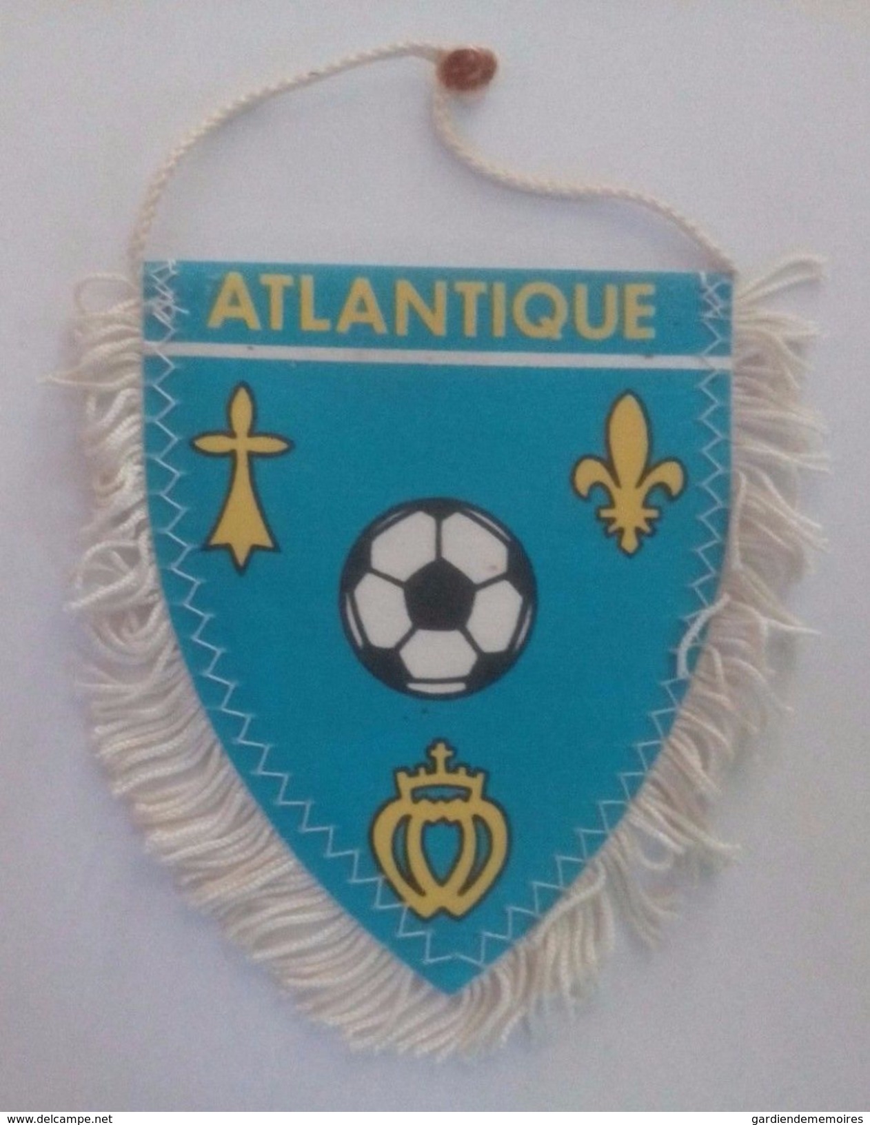 Ancien Fanion De Football - Ligue Atlantique - FFF - Habillement, Souvenirs & Autres