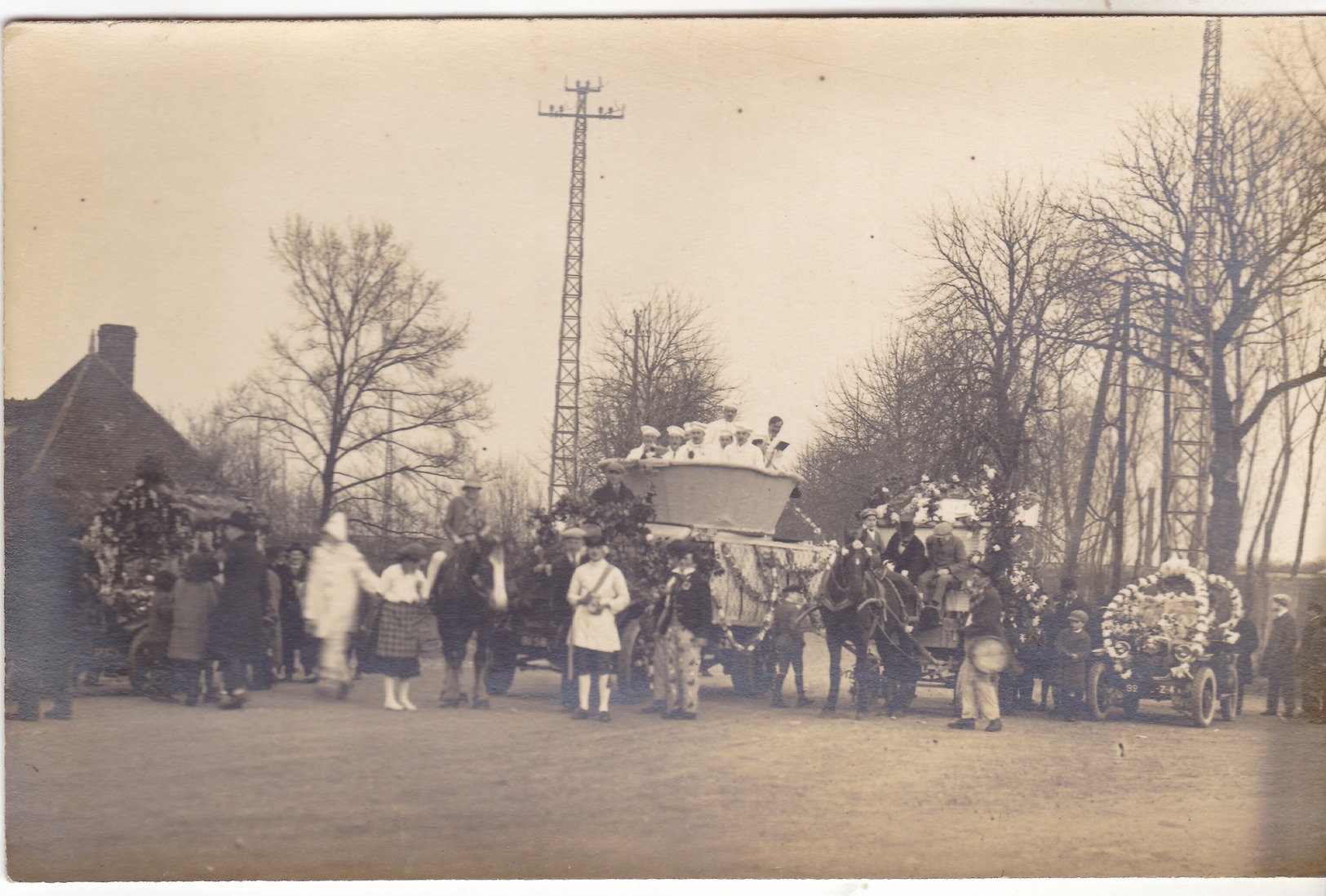 89 Saint Florentin - Carte Photo Animée Cavalcade. Non Circulée, Tb état. - Saint Florentin