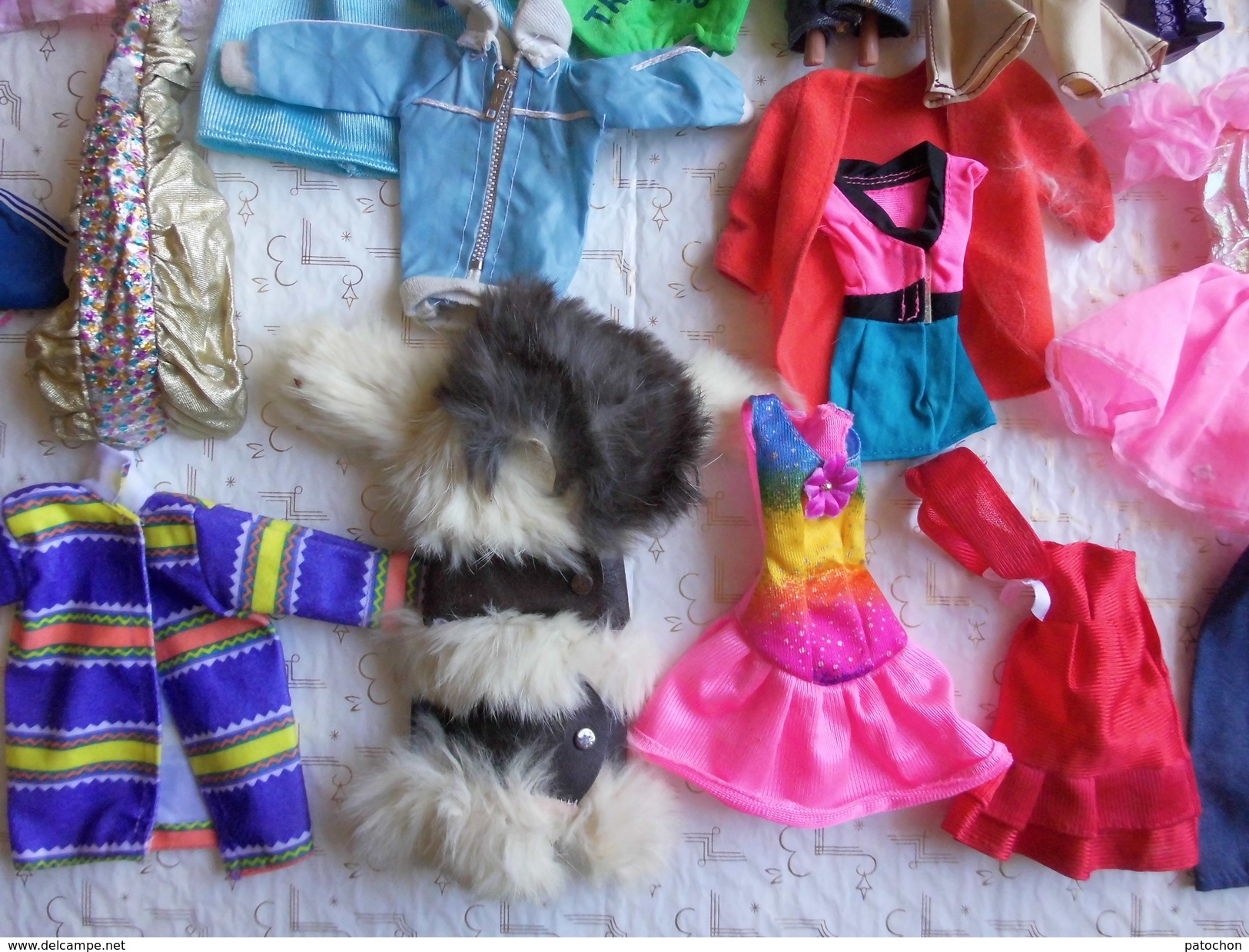 Lot 2 Poupées Barbie Mattel & 1 Simba Steffi Love Avec Nombreux Vétements Divers - Barbie