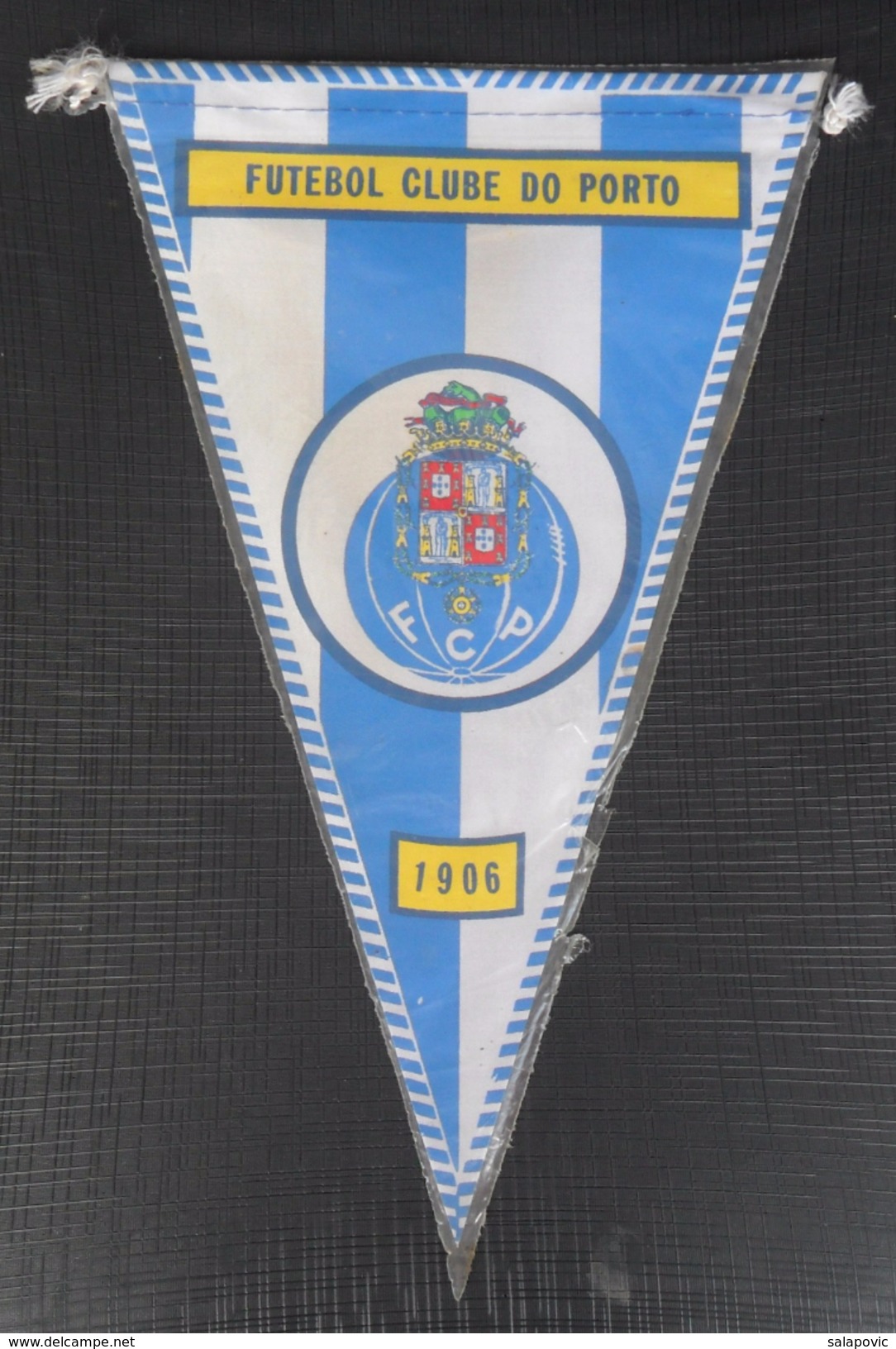 Futebol Clube Do Porto FOOTBALL CLUB, SOCCER / FUTBOL / CALCIO , OLD PENNANT, SPORTS FLAG - Bekleidung, Souvenirs Und Sonstige