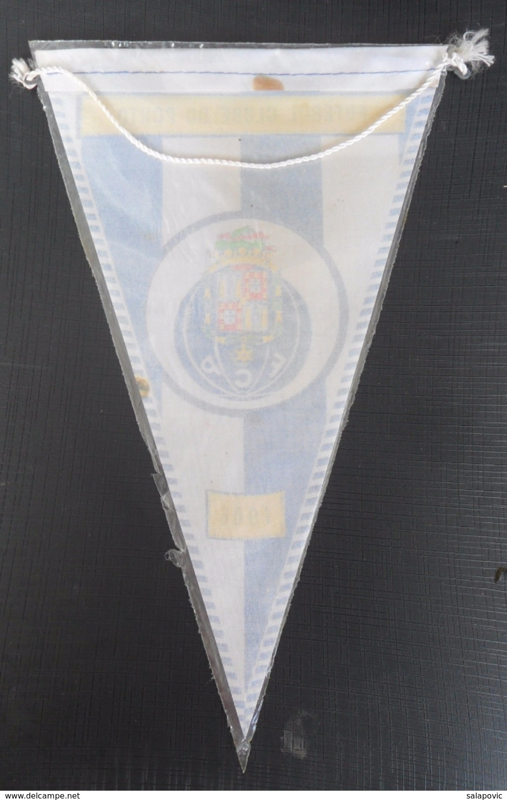 Futebol Clube Do Porto FOOTBALL CLUB, SOCCER / FUTBOL / CALCIO , OLD PENNANT, SPORTS FLAG - Apparel, Souvenirs & Other