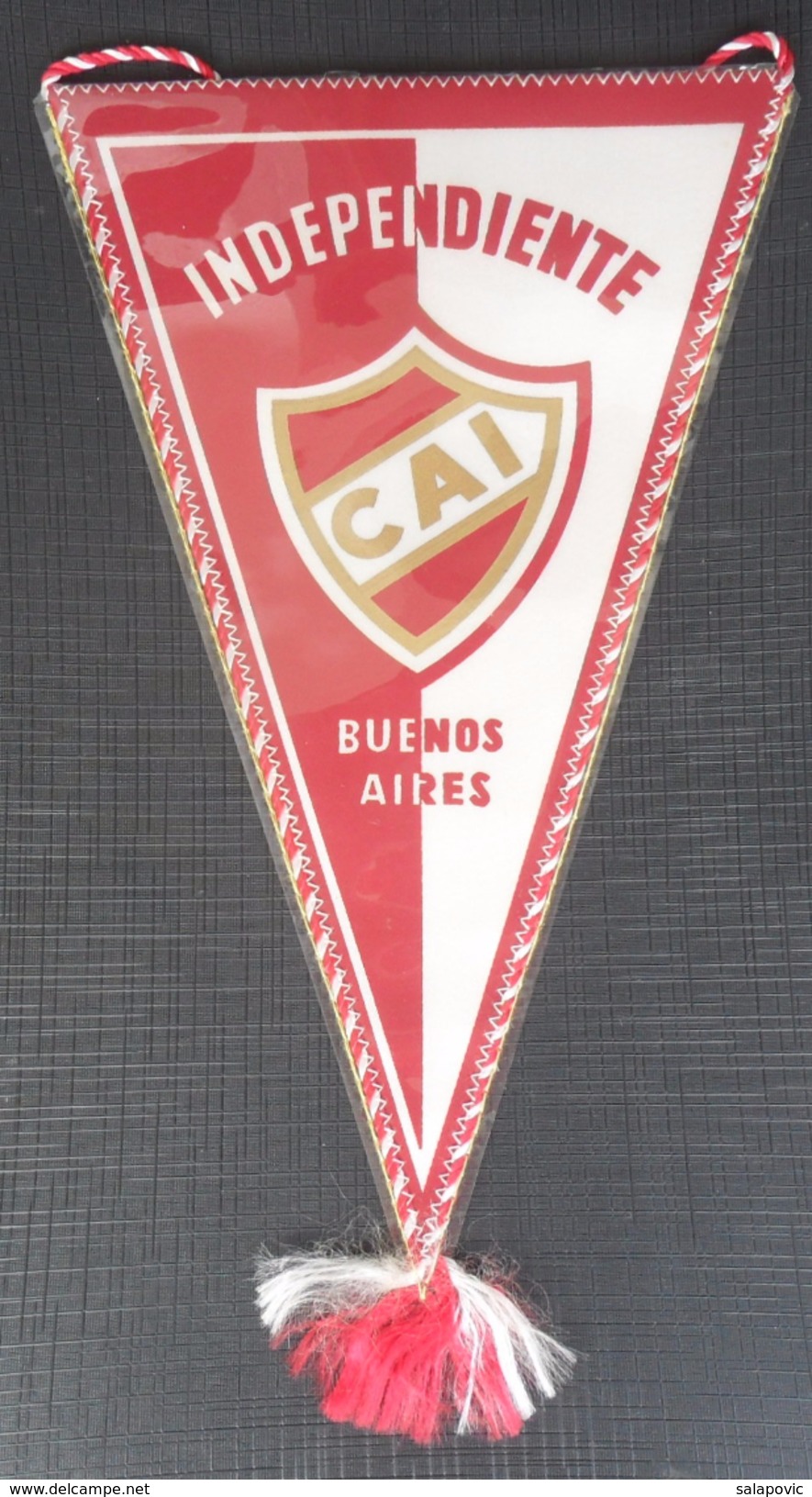 Club Atlético Independiente CAI Buenos Aires Argentina FOOTBALL CLUB, SOCCER / FUTBOL / CALCIO OLD PENNANT, SPORTS FLAG - Habillement, Souvenirs & Autres