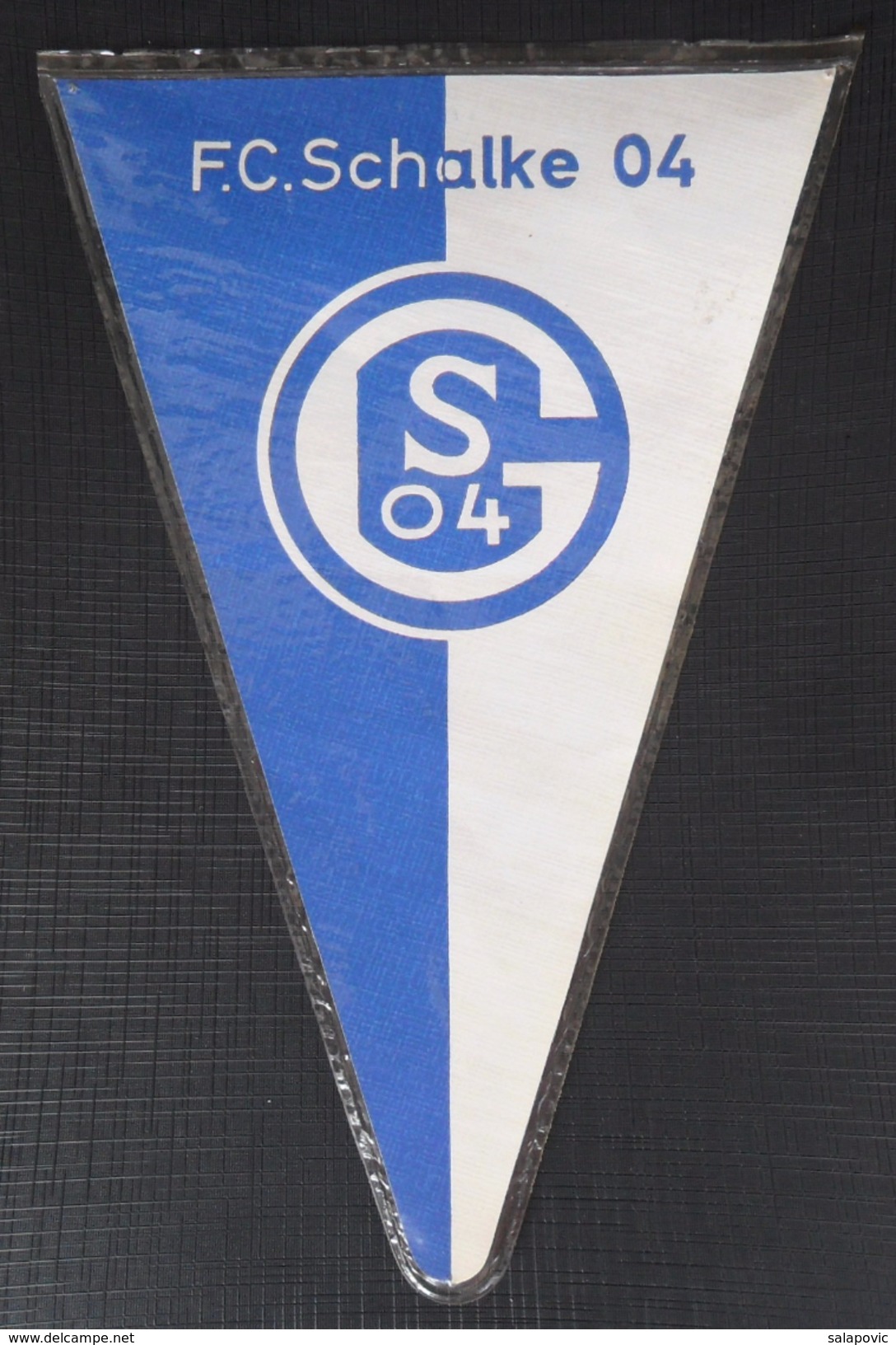 FC Gelsenkirchen-Schalke 04 GERMANY FOOTBALL CLUB, SOCCER / FUTBOL / CALCIO OLD PENNANT, SPORTS FLAG - Abbigliamento, Souvenirs & Varie
