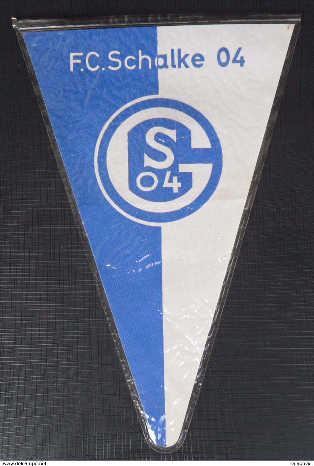 FC Gelsenkirchen-Schalke 04 GERMANY FOOTBALL CLUB, SOCCER / FUTBOL / CALCIO OLD PENNANT, SPORTS FLAG - Habillement, Souvenirs & Autres