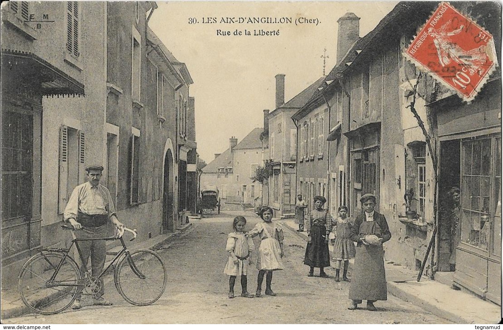 LES AIX D'ANGUILLON - Rue De La Liberté - Les Aix-d'Angillon