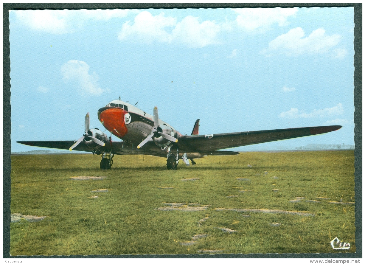 71 - Saône-et-Loire - Saint-Yan Aéroport, DC 3, Super état - Other & Unclassified