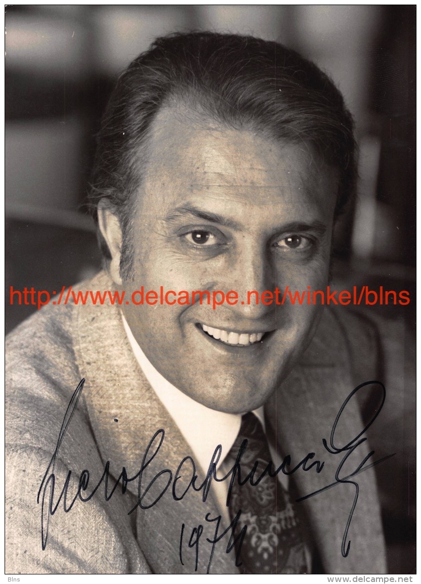 Piero Cappuccilli Opera Signed Photo 13x17,5cm - Autographes