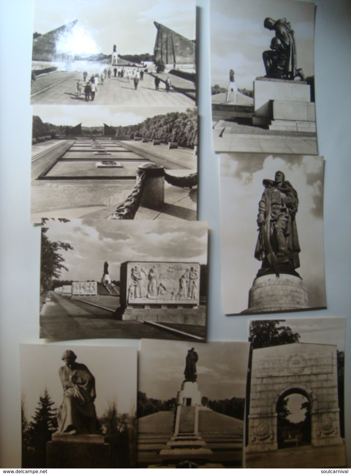 8 POSTCARD PACK SOVIET WAR MEMORIAL BERLIN TREPTOWER PARK / SOWJETISCHES EHRENMAL TREPTOW (GDR, BERLIN, 1968). - Treptow