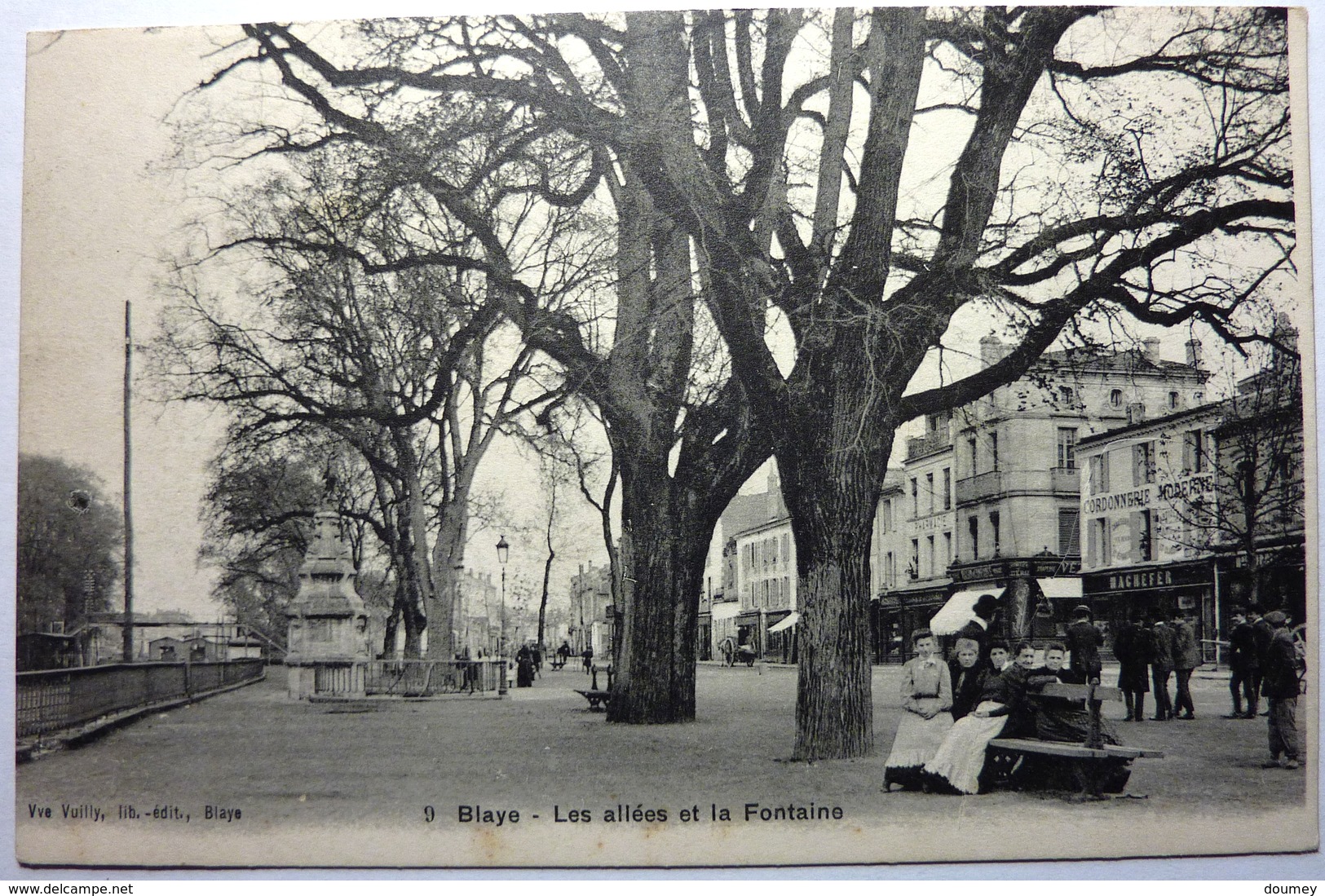 LES ALLÉES ET LA FONTAINE - BLAYE - Blaye