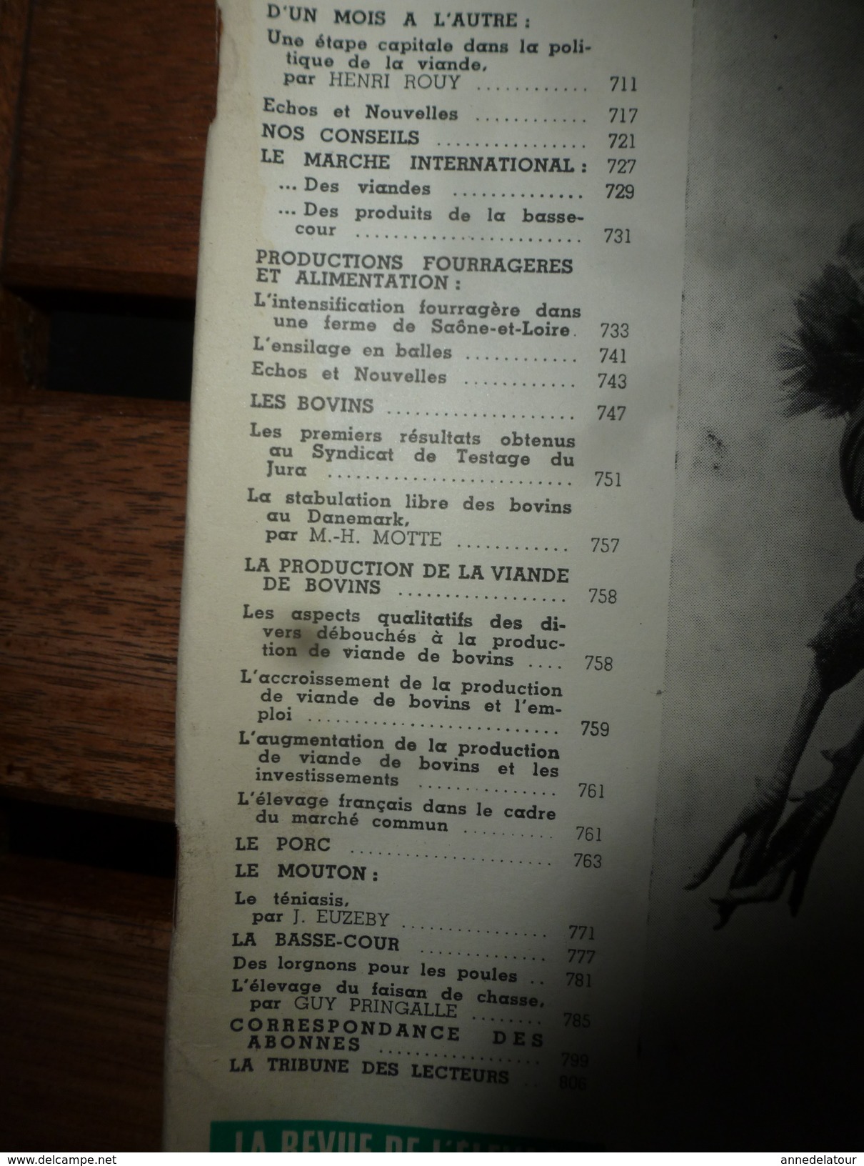 1957 LRDLE  : Dans Une Ferme De Saône Et Loire; Testage En Jura; Des Lorgnons Pour Les Poules; Etc - Animaux