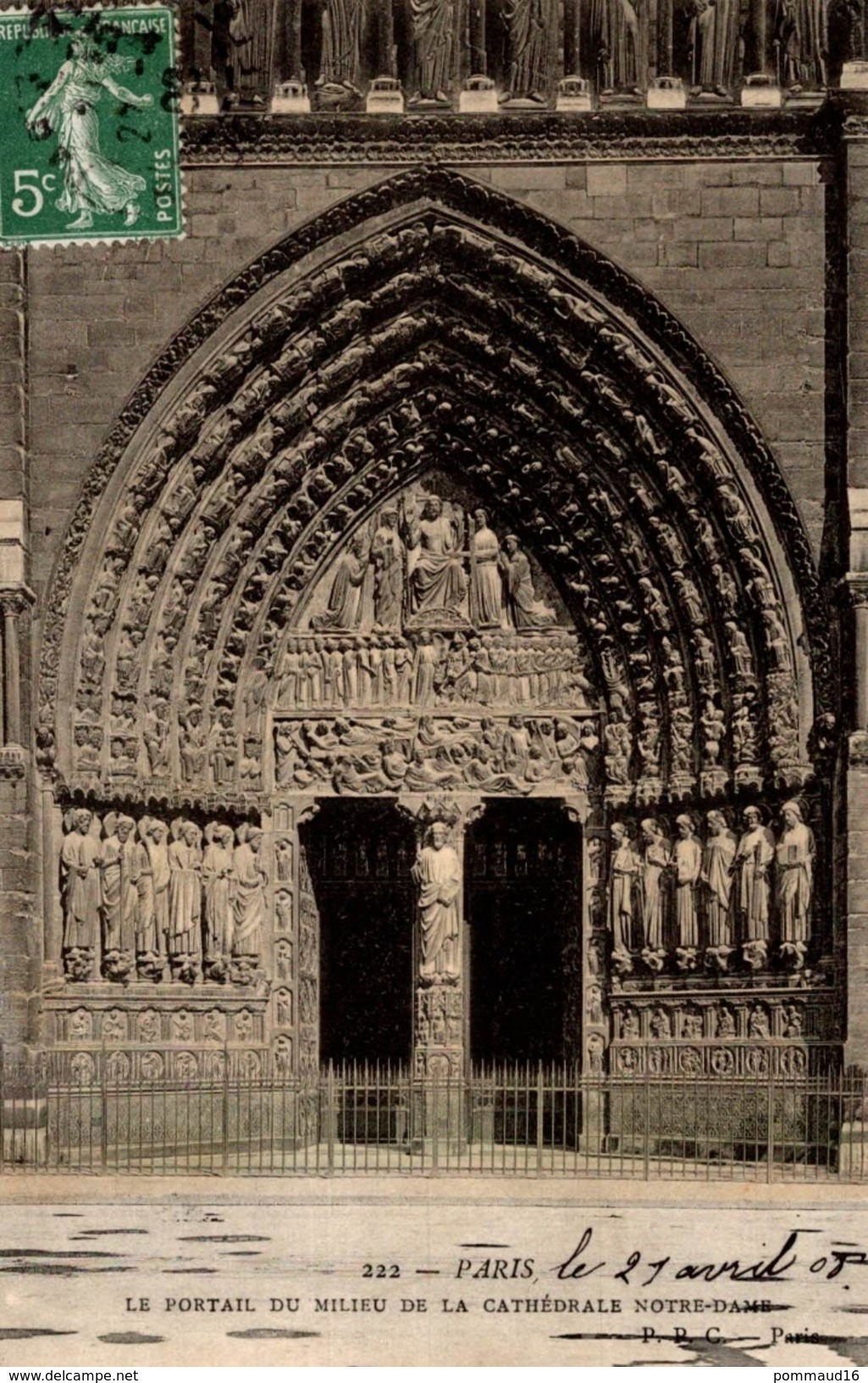 CPA Paris Le Portail Du Milieu De La Cathédrale Notre-Dame - Eglises Et Cathédrales