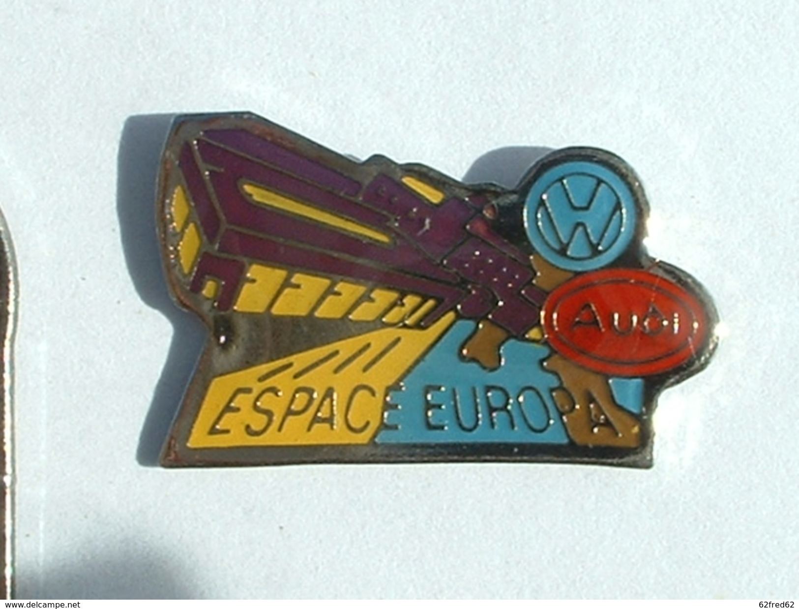 Pin´s  AUDI VOLKSWAGEN - ESPACE EUROPA - Audi