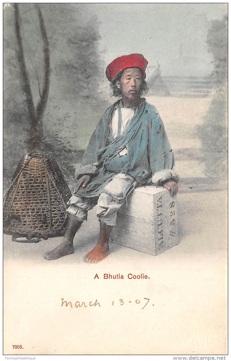 BHUTAN / A Bhutia Coolie - Bután