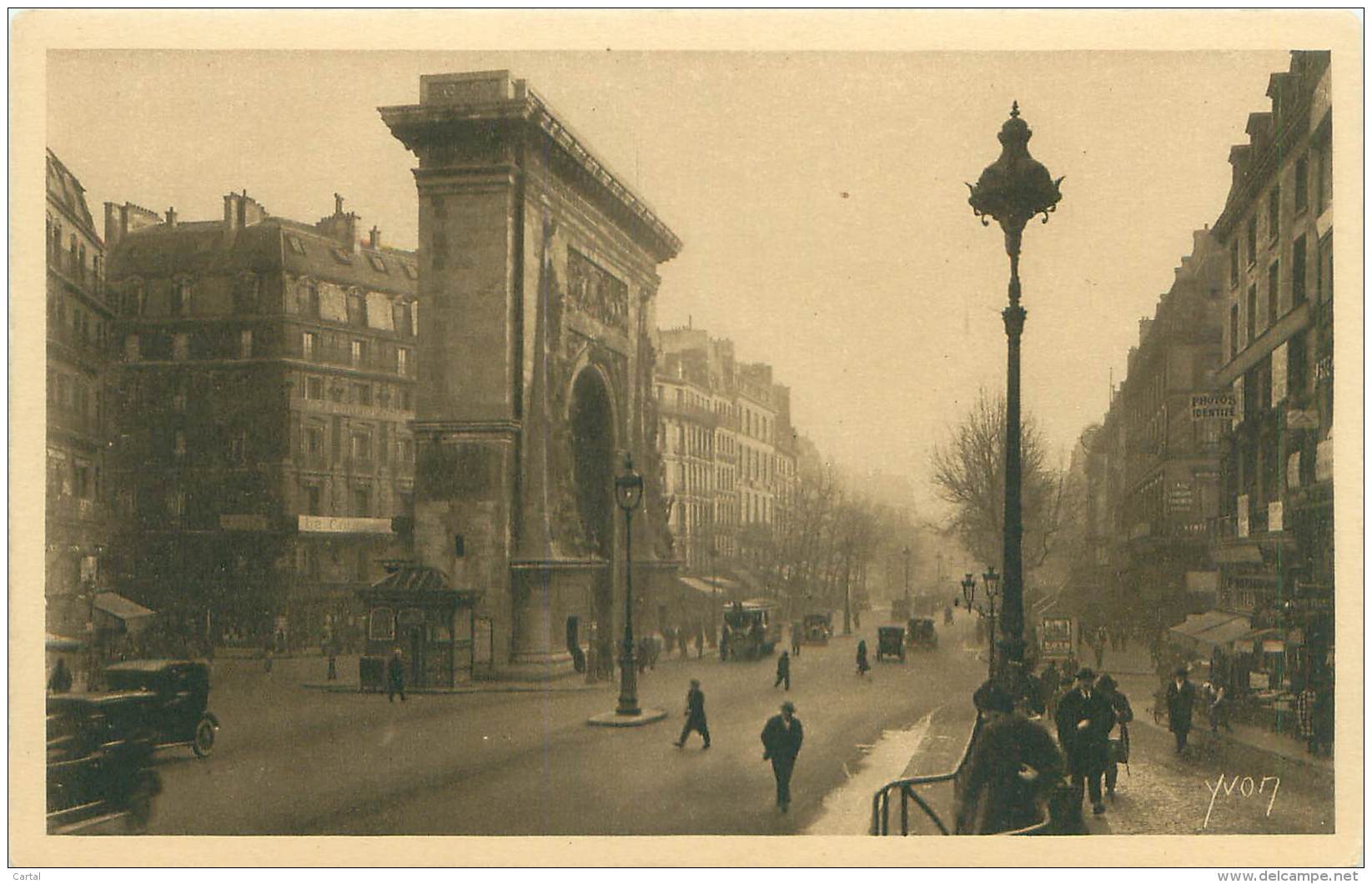 75 - PARIS - La Porte Saint-Denis Et Les Grands Boulevards - Boulevard Bonne-Nouvelle - Transporte Público