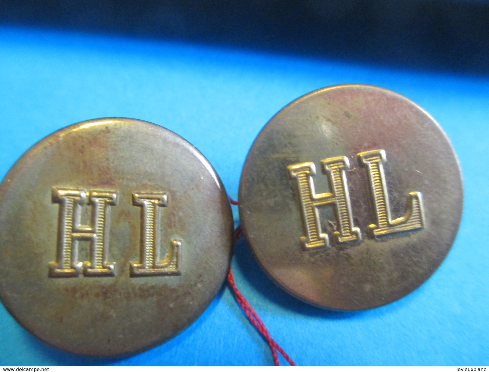 4 Boutons Anciens Anciens à Monogramme "HL"/ Dorés / 2 Tailles Différentes/Fabricant ? / Début XXème Siècle     BOUT46 - Buttons