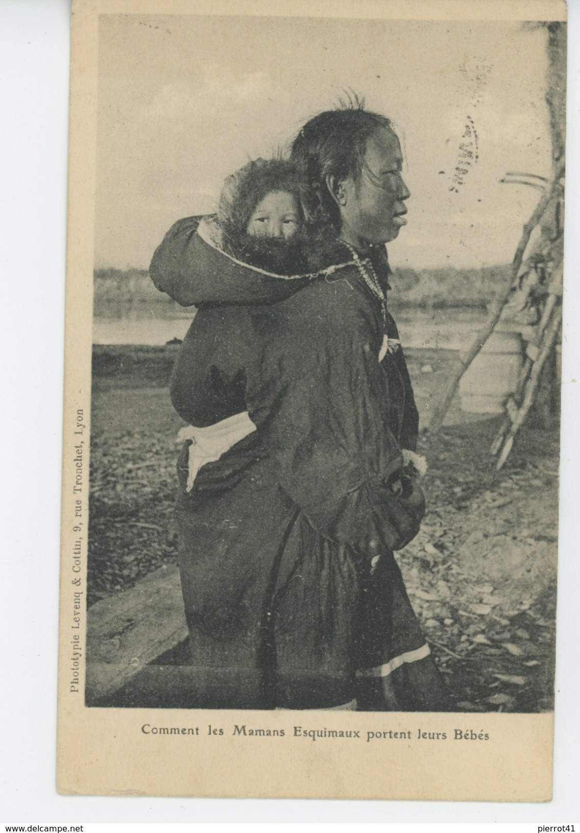 GROENLAND - ETHNIQUES ET CULTURES - Comment Les Mamans Esquimaux Portent Leurs Bébés - Greenland