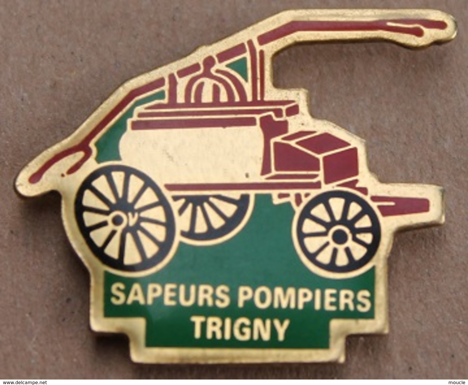 SAPEURS POMPIERS TRIGNY - POMPE A MAINS -  (1) - Pompieri