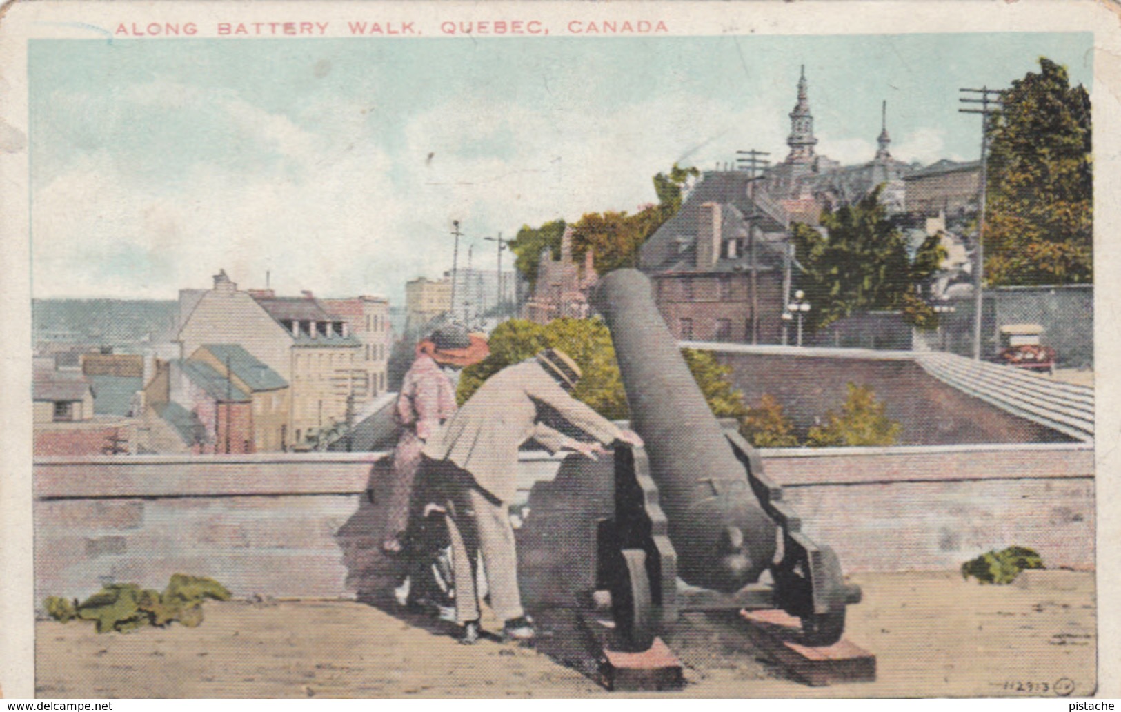 Québec City - 1920-1930 - Man Woman Car - Along Battery Walk - Valentine -  2 Scans - Québec - La Citadelle