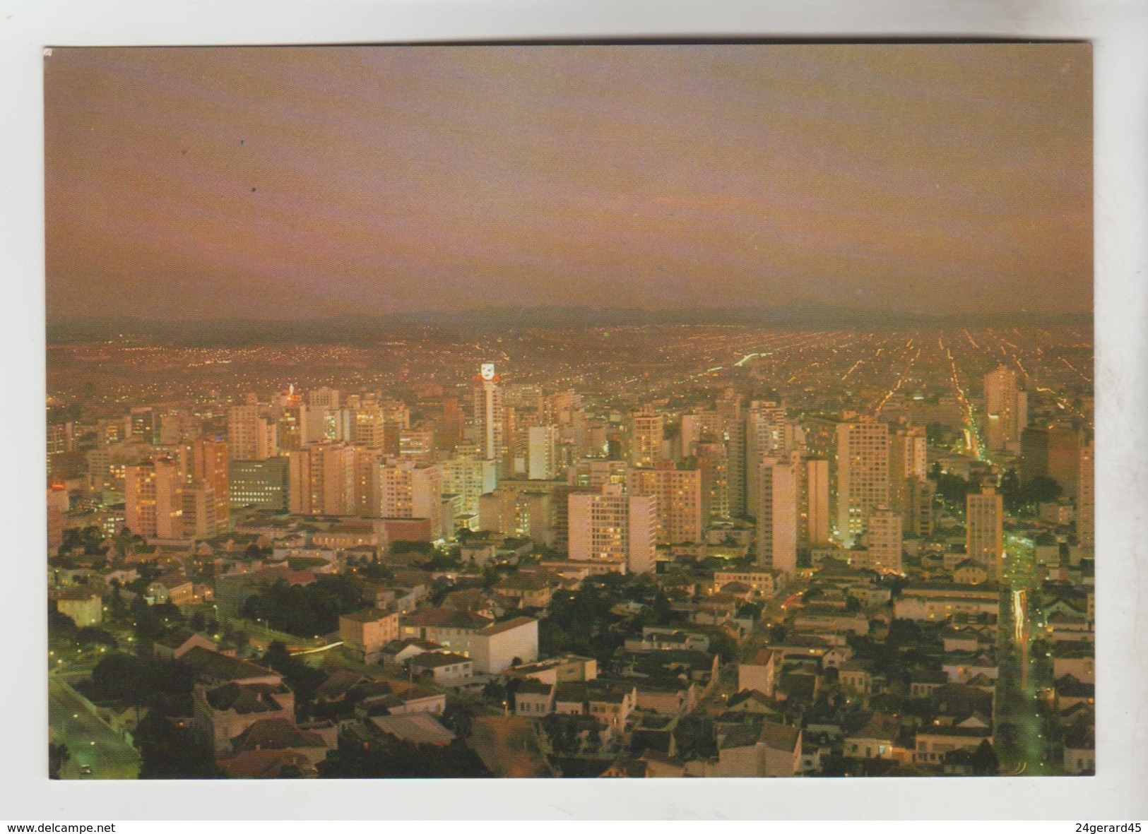 3 CPM CURITIBA (Brésil) - Vue Nocturne De La Ville, Passeio Publico, Faculté De Mèdecine Du Parana - Curitiba