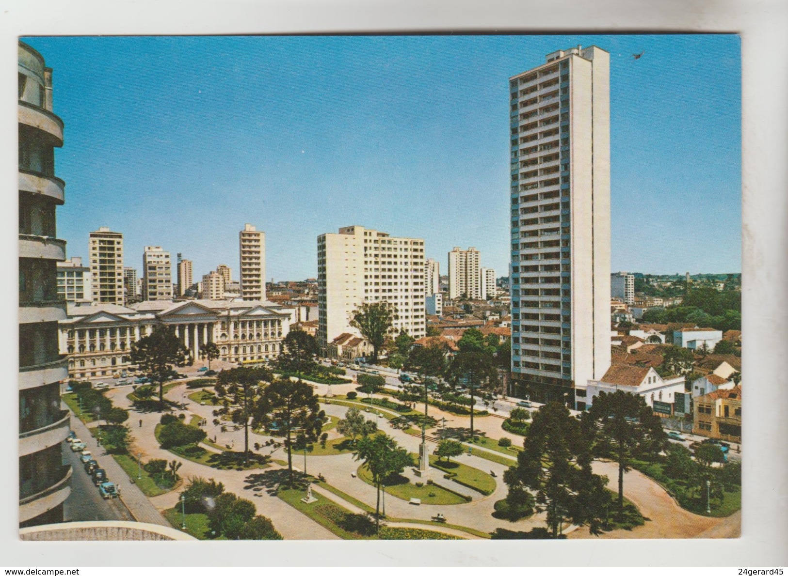 2 CPM CURITIBA (Brésil) - Colegio Estadual Do Parana, Praça Santos Andrade - Curitiba