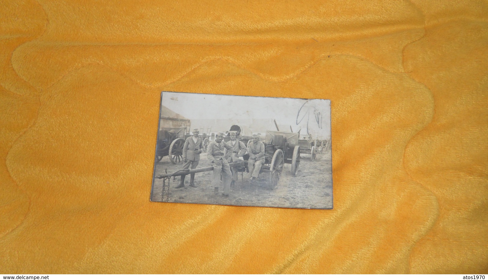 CARTE POSTALE PHOTO ANCIENNE NON CIRCULEE DATE ?. / MILITAIRES CANON ?. LIEU ?. - Materiaal