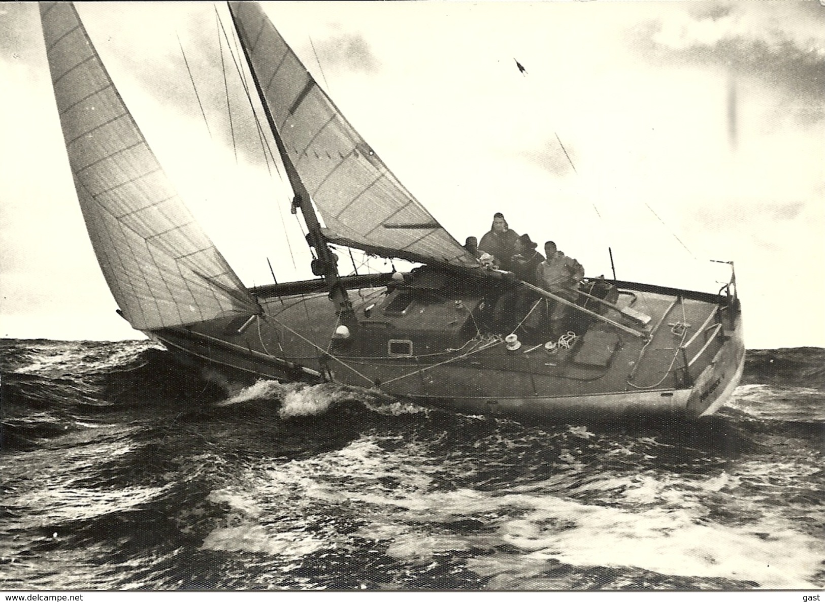 LA  MER  PAR  ERWAN   QUEMERE        ERIC  TABARLY SUR  SON  PEN DUICK  V - Segelboote