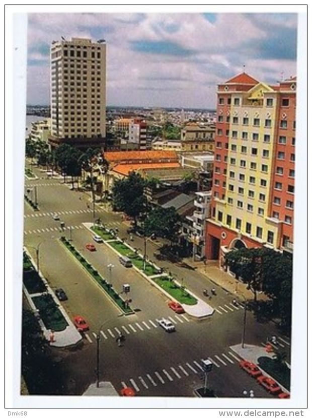 VIETNAM - HO CHI MINH CITY - NGUYEN HUE AVENUE - PHOTO HUU HINHN - 1970s (1674) - Autres & Non Classés