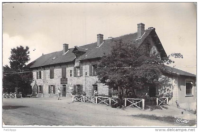 BRETAGNE - 35 - PAIMPONT : LES FORGES Hotel Des Forges - CPSM Dentelée Noir Blanc Format CPA - ILLE ET VILAINE - Paimpont