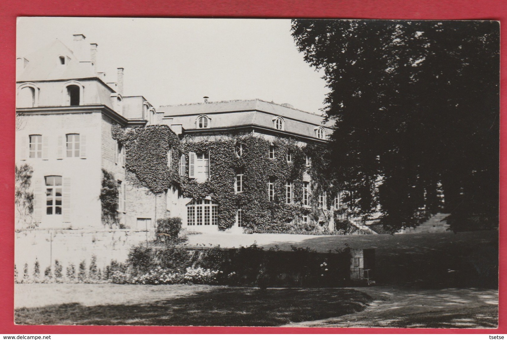 Beaumont - Bâtiments De L'Institut Paridaens - 1 ... Carte Photo ... époque: Années 50 ( Voir Verso ) - Beaumont