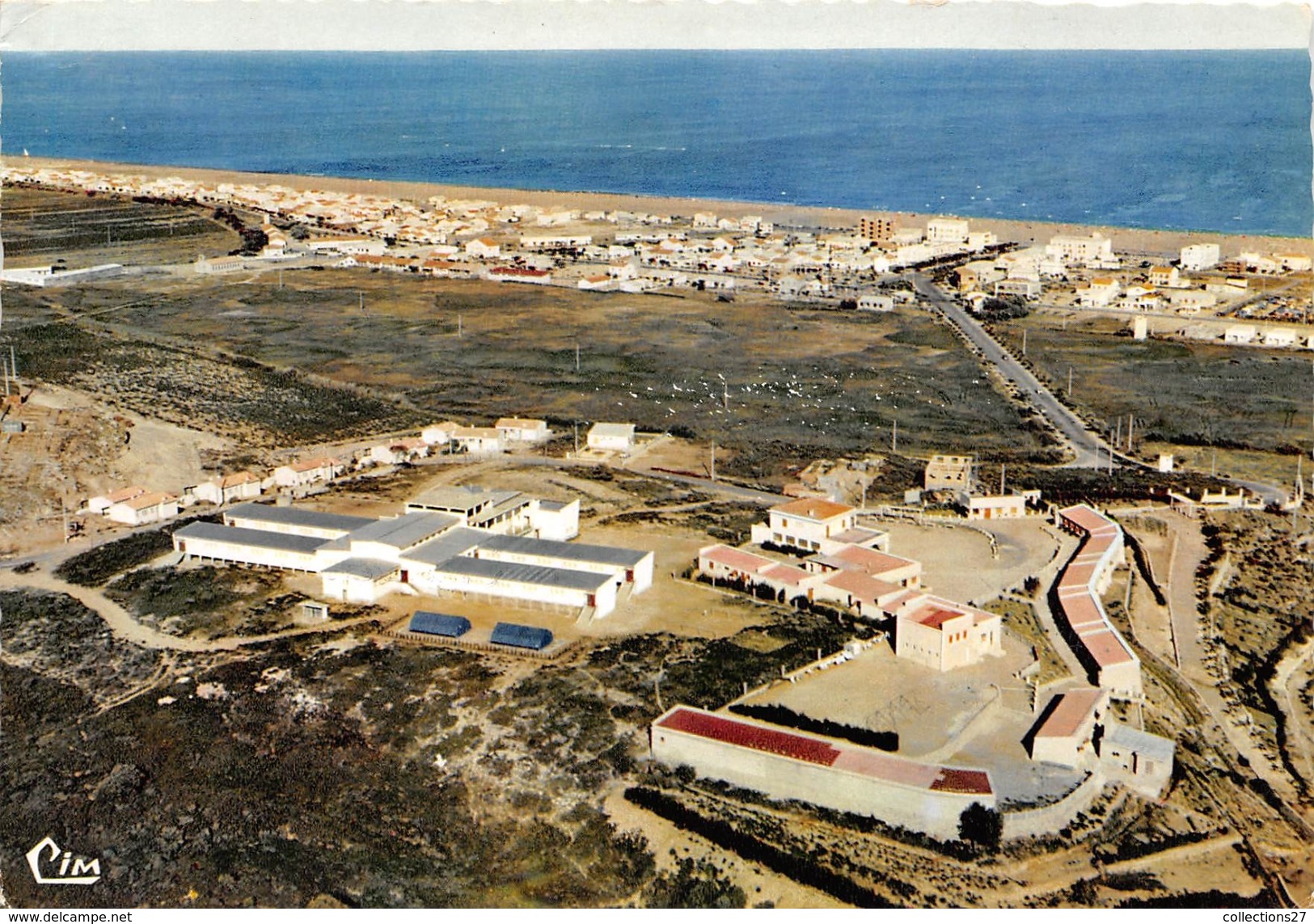 11-NARBONNE-PLAGE- VUE AERIENNE SUR LES COLONIES DE VACANCES - Narbonne