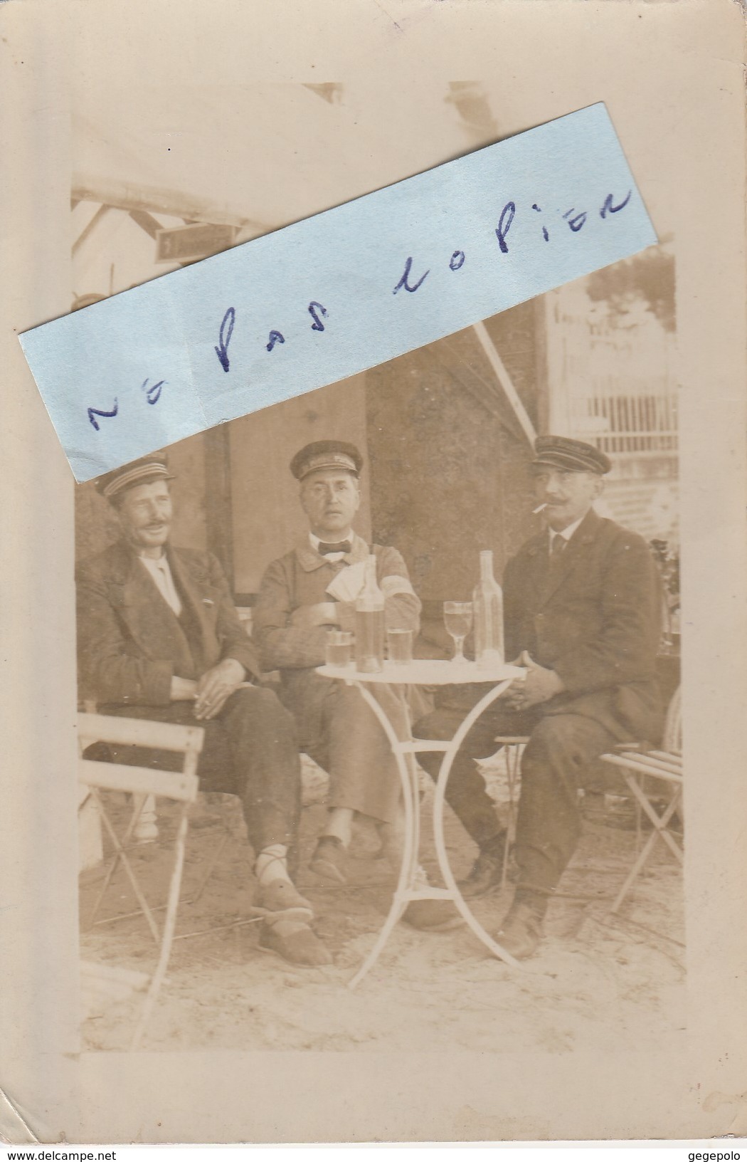 Les Employés Du " Petit Journal " à L'apéro Bien Mérité   ( Carte-photo )  Publicité Pernod - Autres & Non Classés
