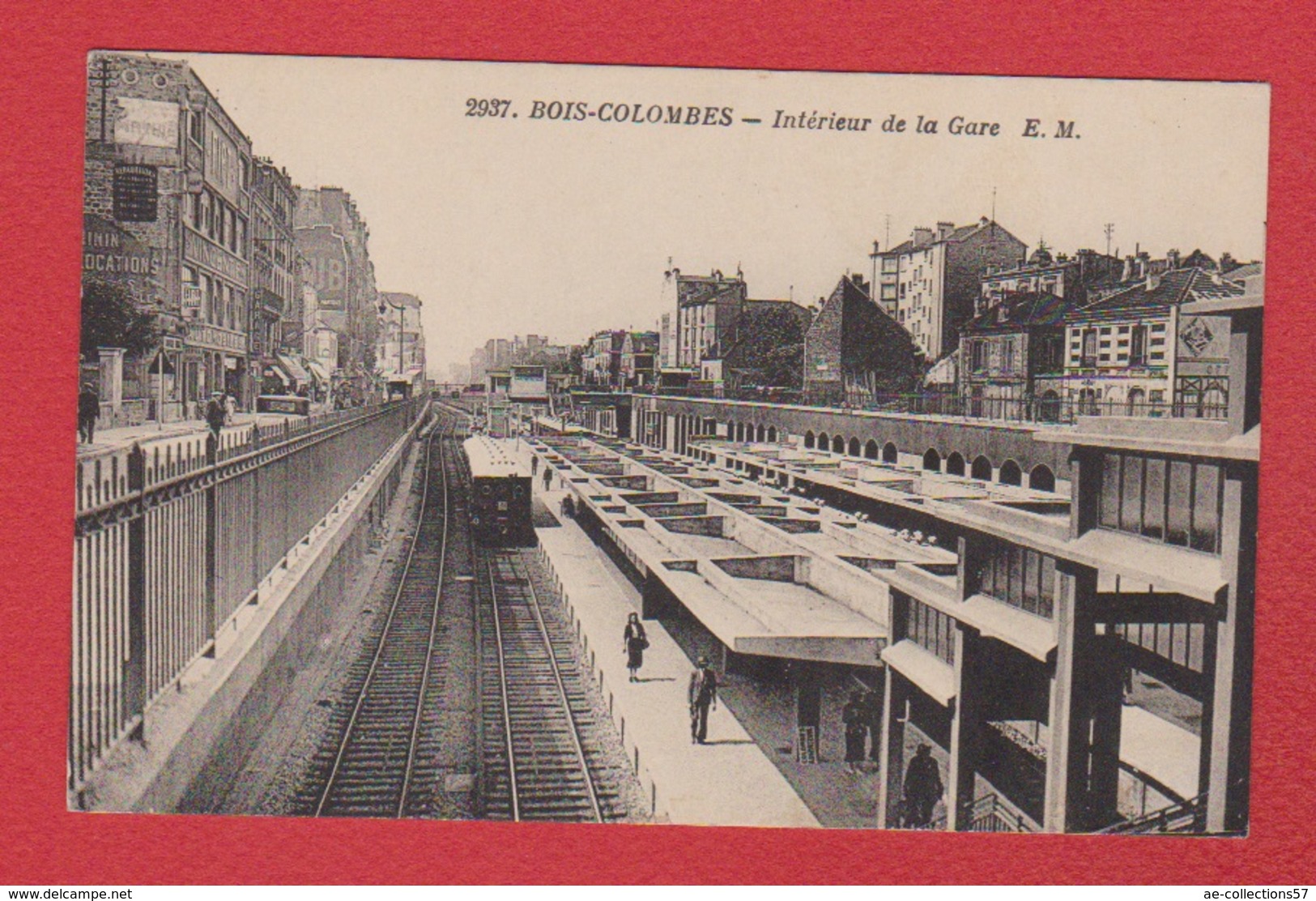 Colombes  -- Intérieur De La Gare - Colombes