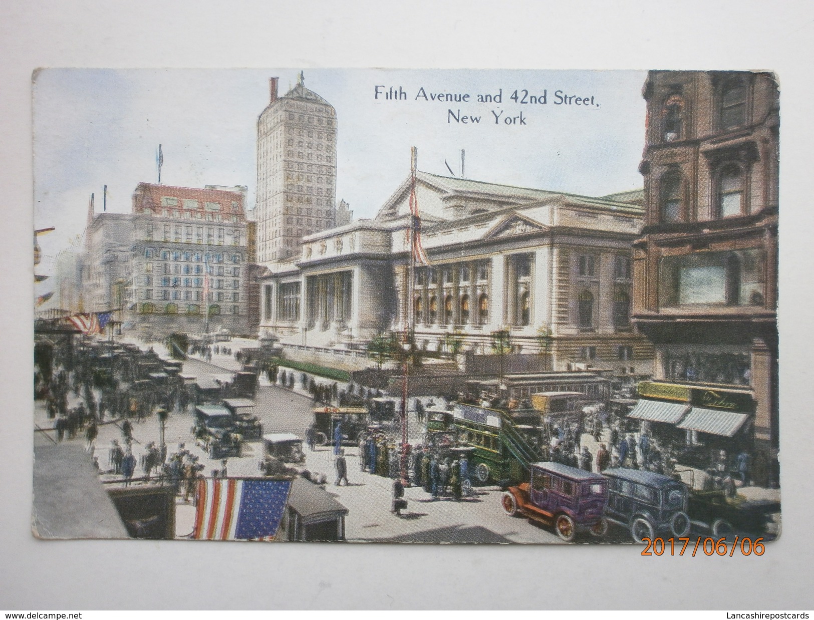 Postcard Fifth Avenue And 42nd Street New York Animated Cars People Shops By Success Postal Card Co My Ref B11293 - Multi-vues, Vues Panoramiques