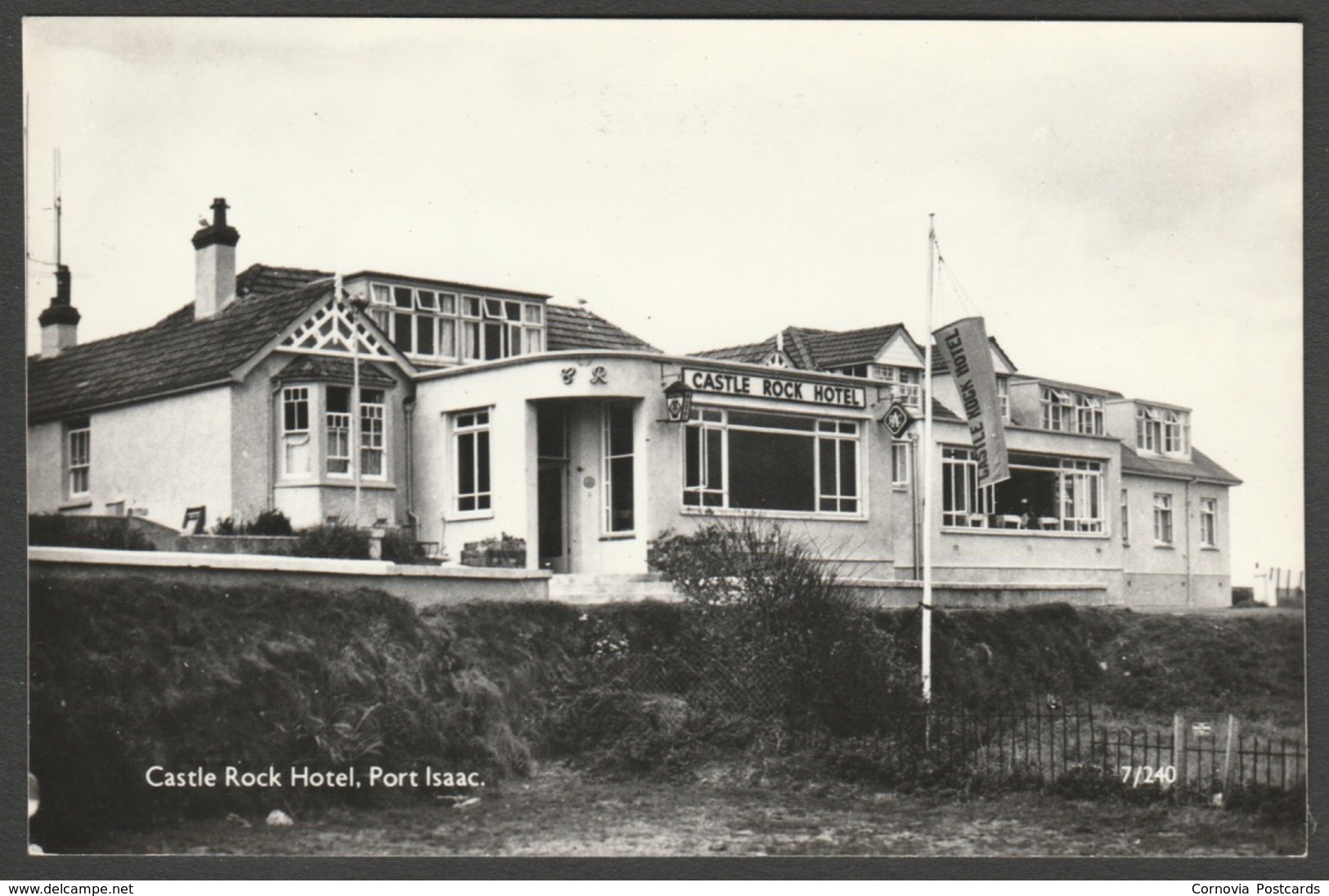 Castle Rock Hotel, Port Isaac, Cornwall, C.1960 - Overland RP Postcard - Other & Unclassified