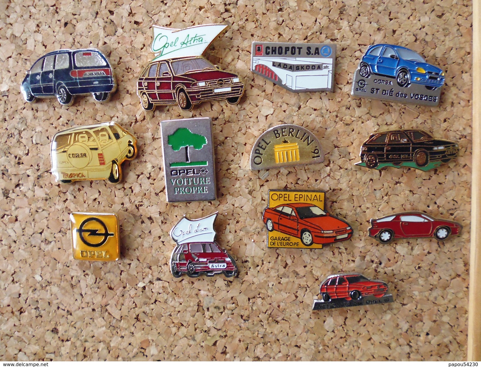 Lot De 15 Pin's Sur Le Logo Opel - Opel