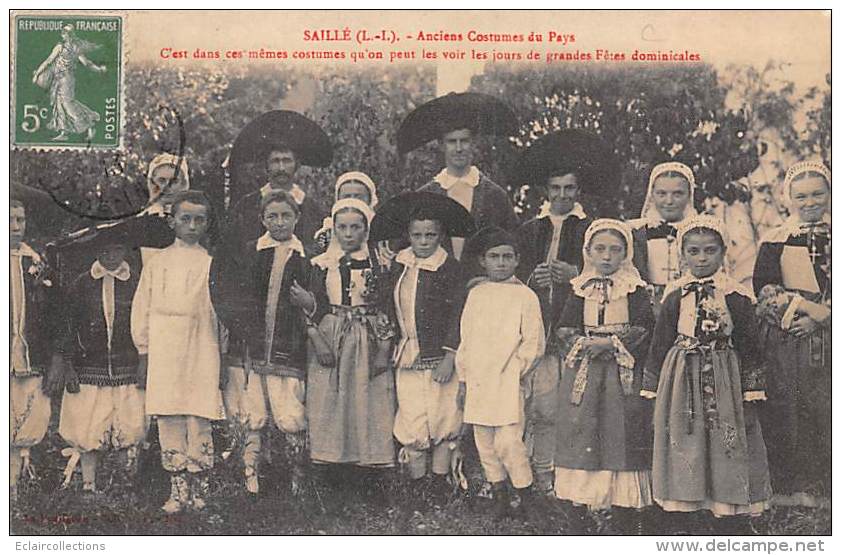 Saillé     44      Paludiers Et Costumes De Fêtes    (voir Scan) - Autres & Non Classés