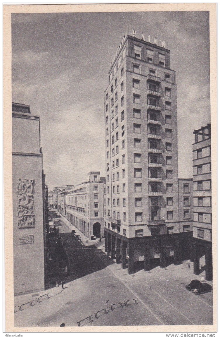 Milano - Corso Del Littorio E Largo S. Babila * 30. 11. 1943 - Milano